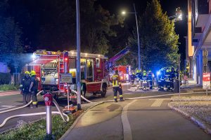 Seniorenwohnheim - Mann aus brennendem Zimmer gerettet