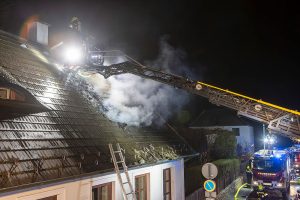 KR B3 Dachstuhlbrand 09112025-32