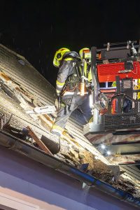 KR B3 Dachstuhlbrand 09112025-55