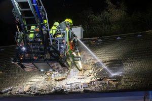 KR B3 Dachstuhlbrand 09112025-57