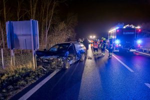 Verkehrsunfall auf der S5 bei Grunddorf - Vier Feuerwehren im Einsatz