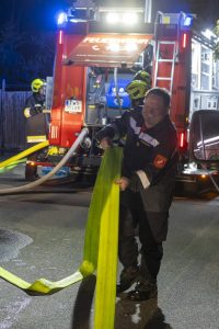 Zwei verletzte Personen bei Wohnungsbrand in Etsdorf