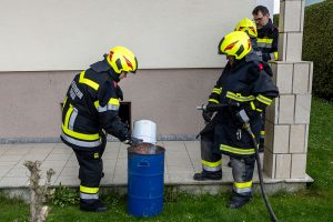 Technischer Defekt an Heizung sorgt für Feuerwehreinsatz in Theiß