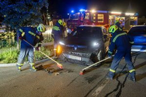 L73 in Senftenberg - Vier Verletzte nach Kollision zweier Pkw am späten Abend